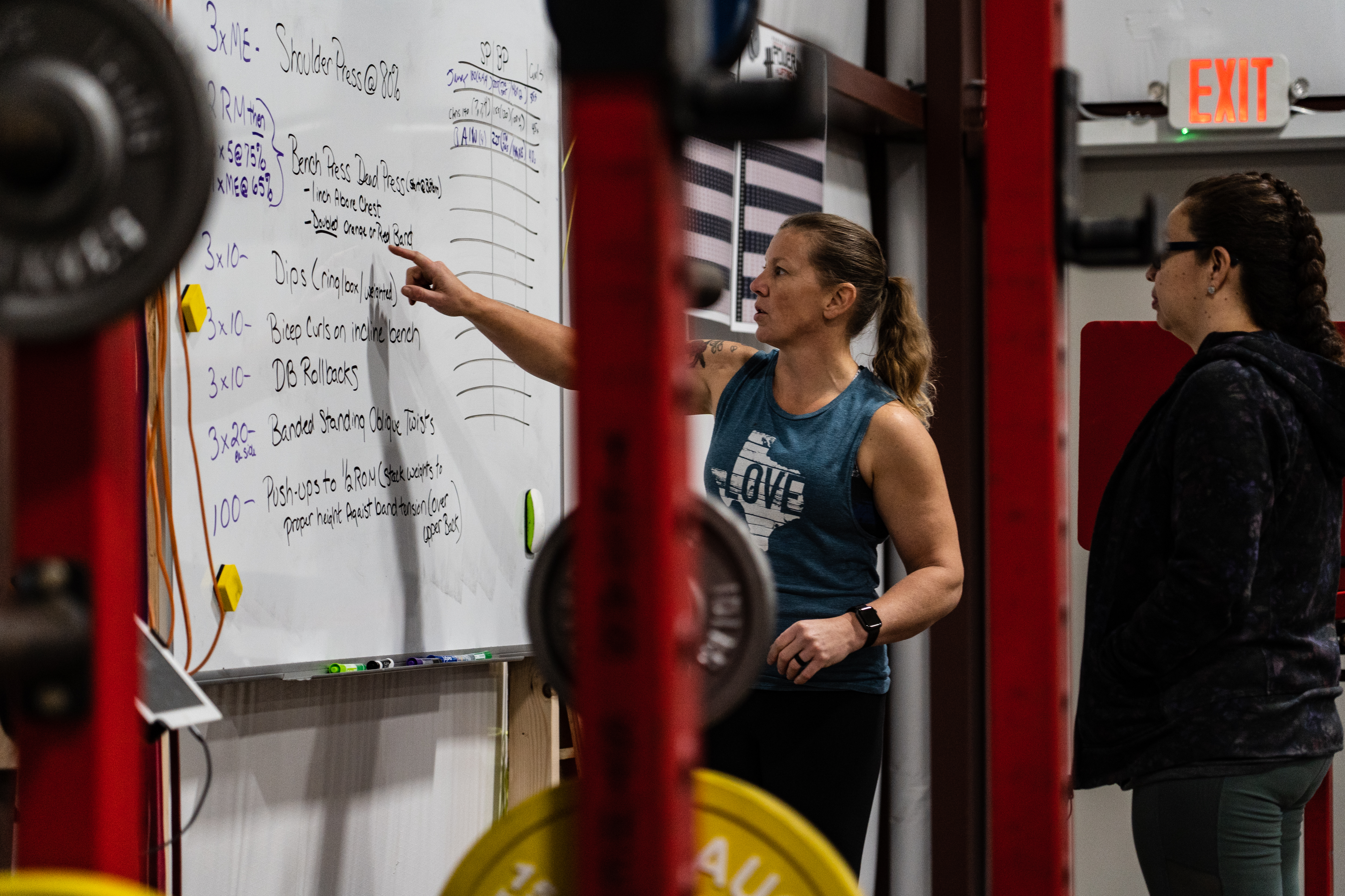 South-Austin-Powerlifting-Coach-Sharing-Strength-Training-Schedule-instruction